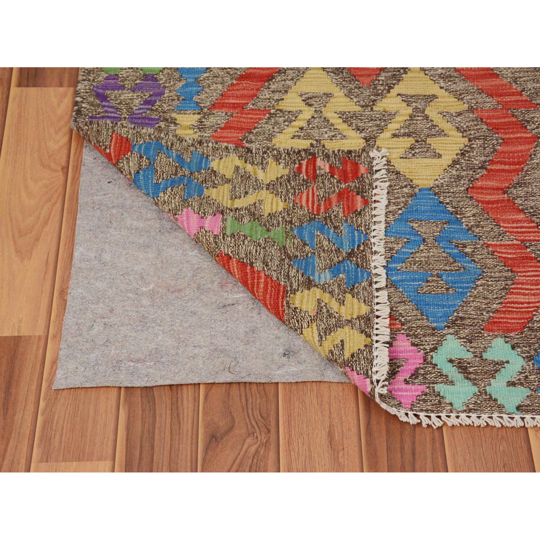R57544%20003