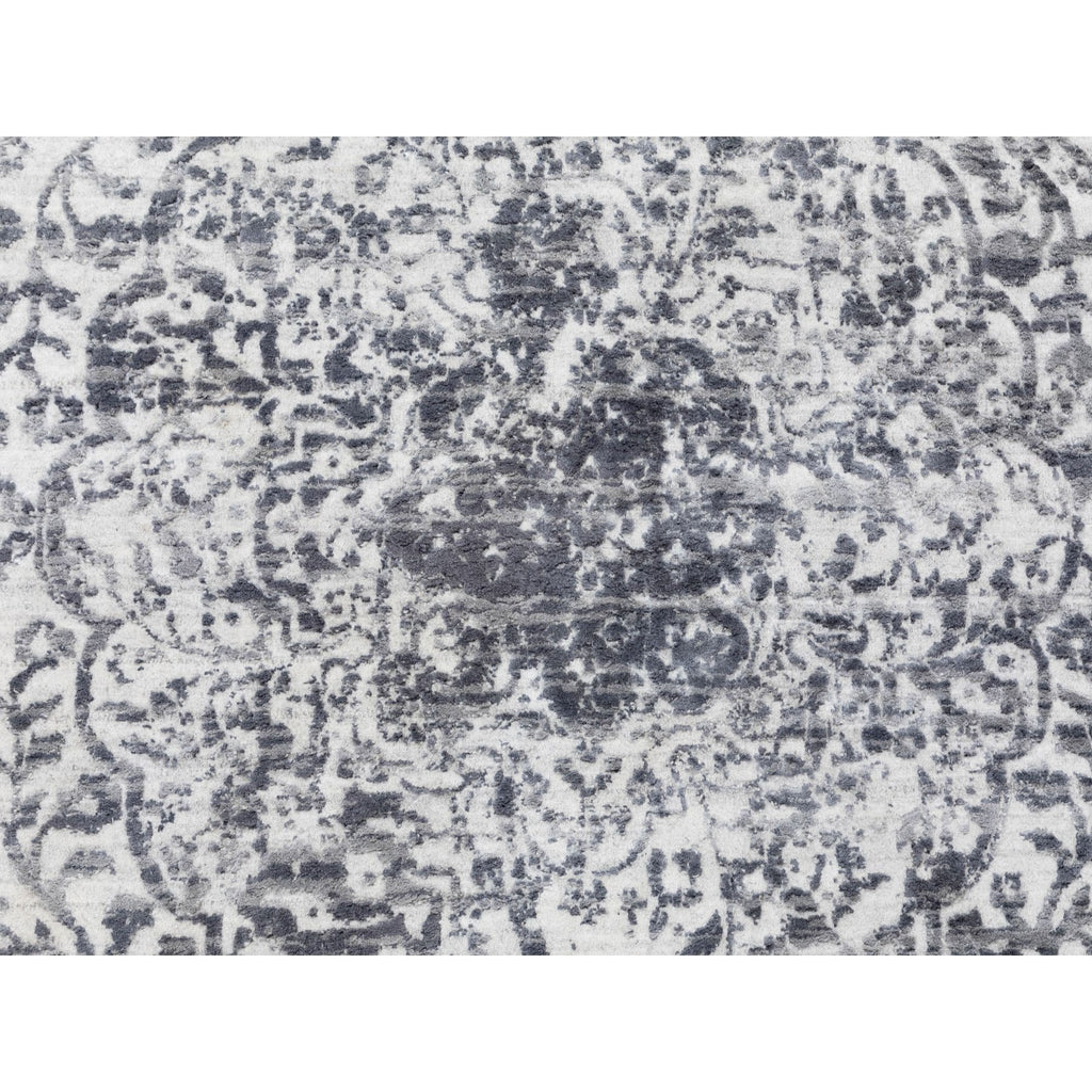 R58423%20009