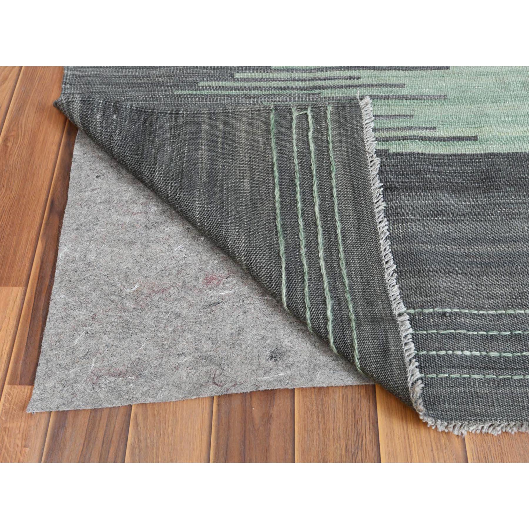 R60021%20003