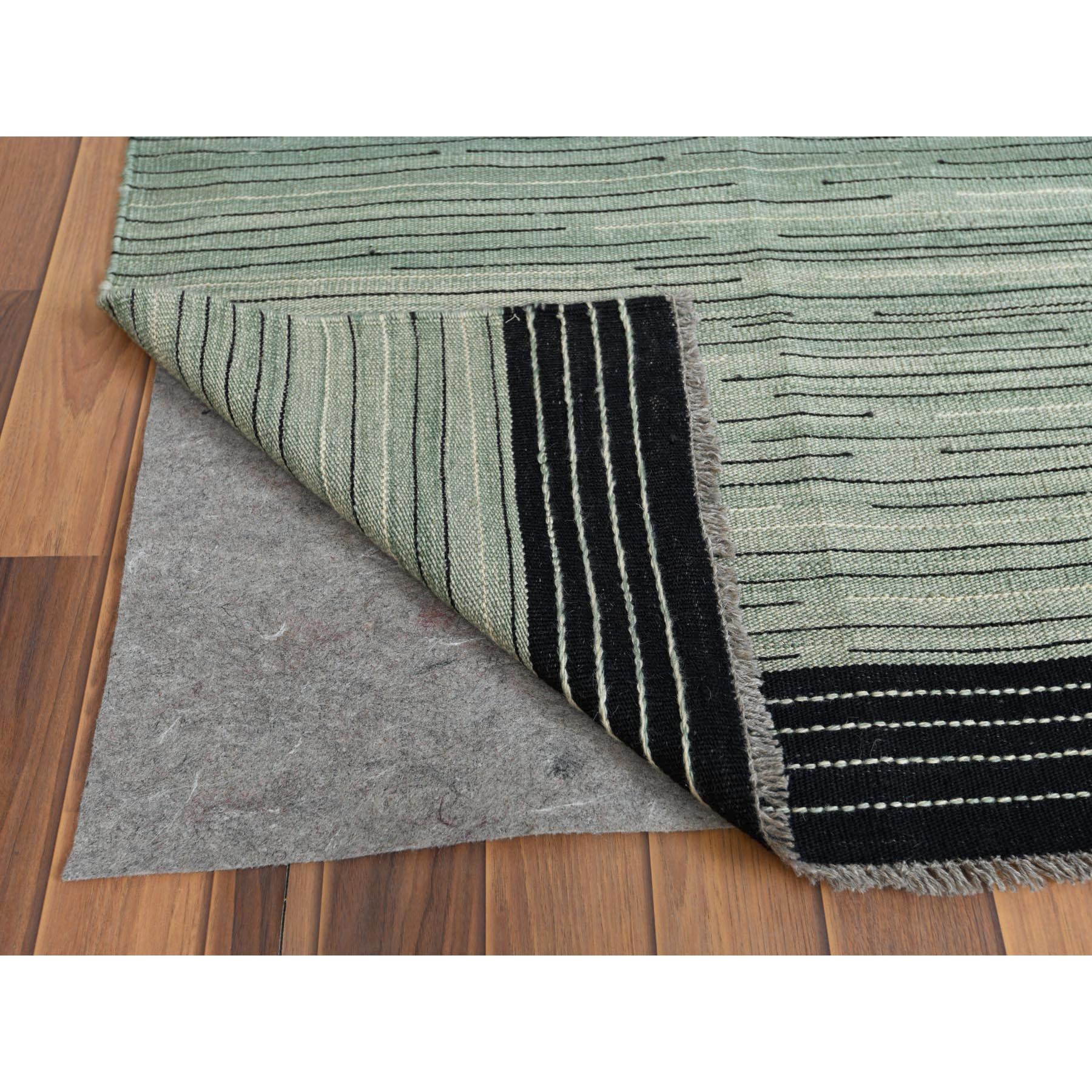 R60035%20003