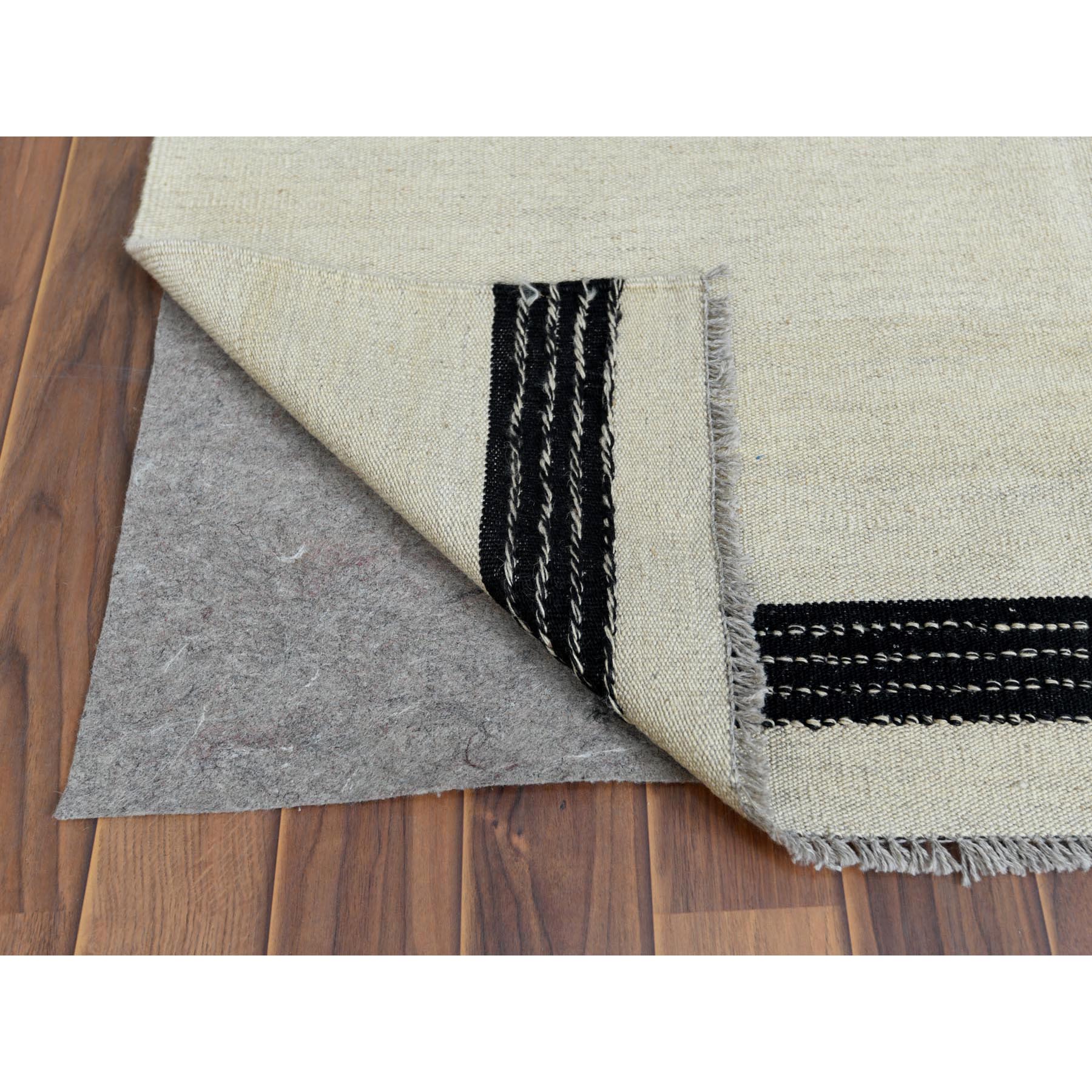 R60072%20003