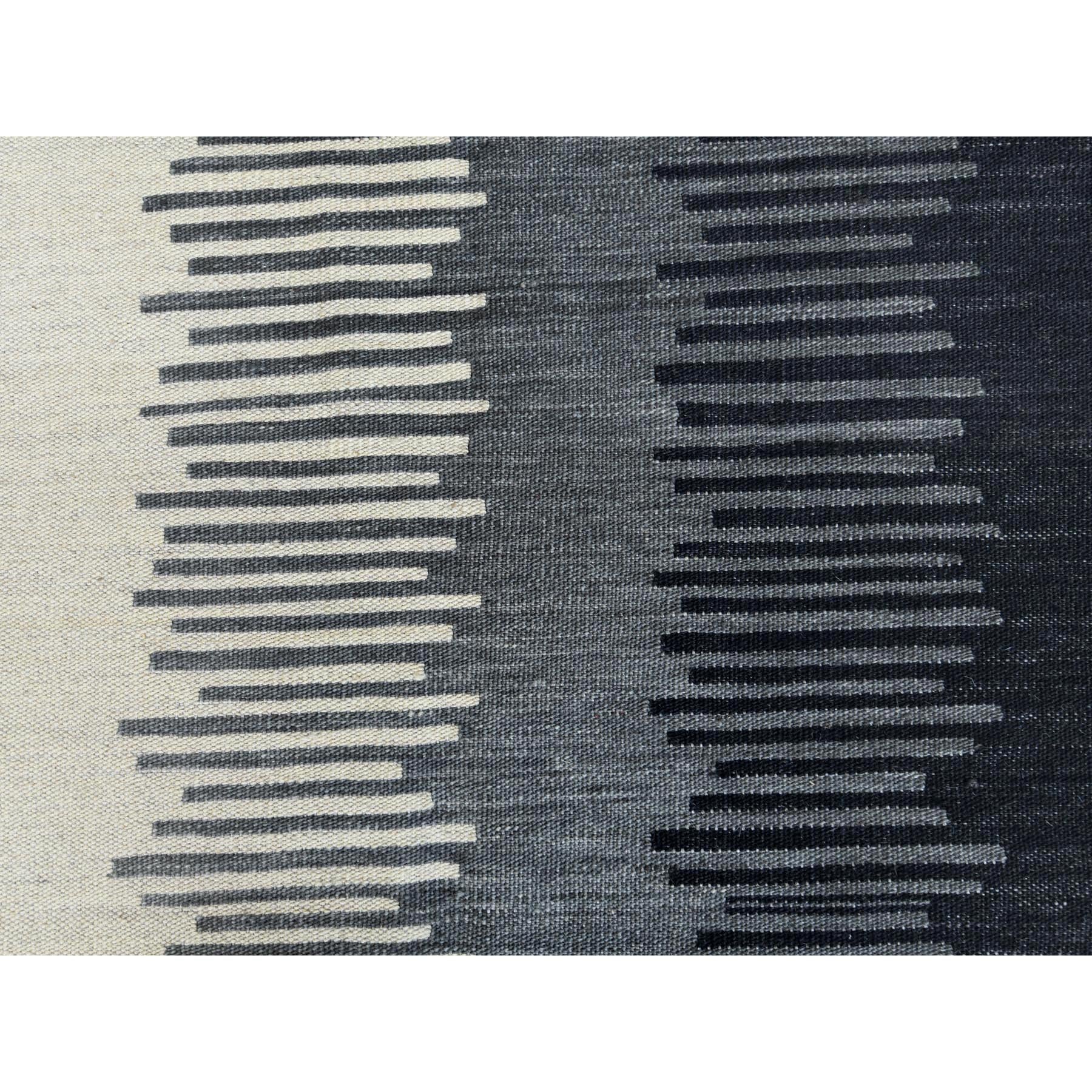 R60082%20002