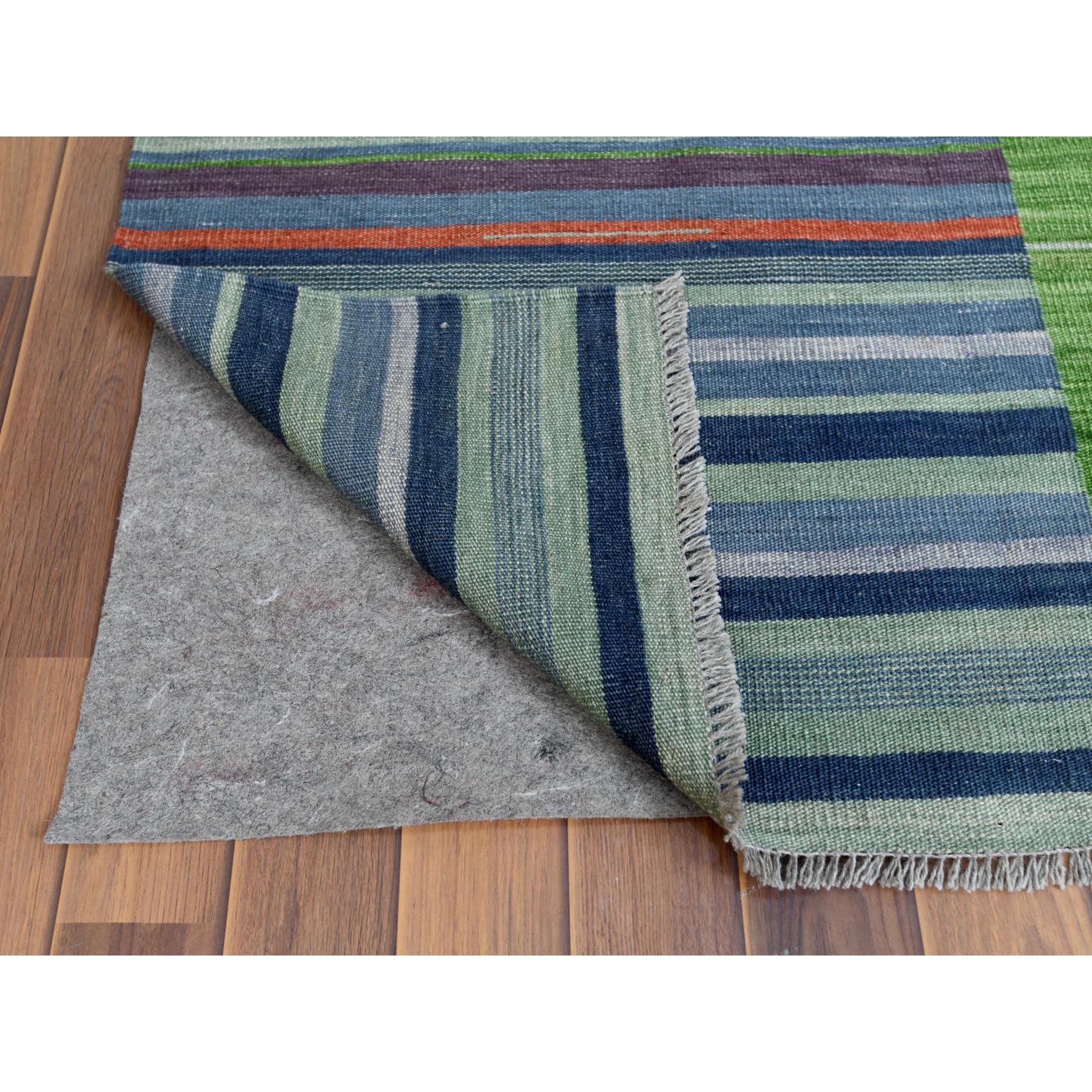 R60093%20003