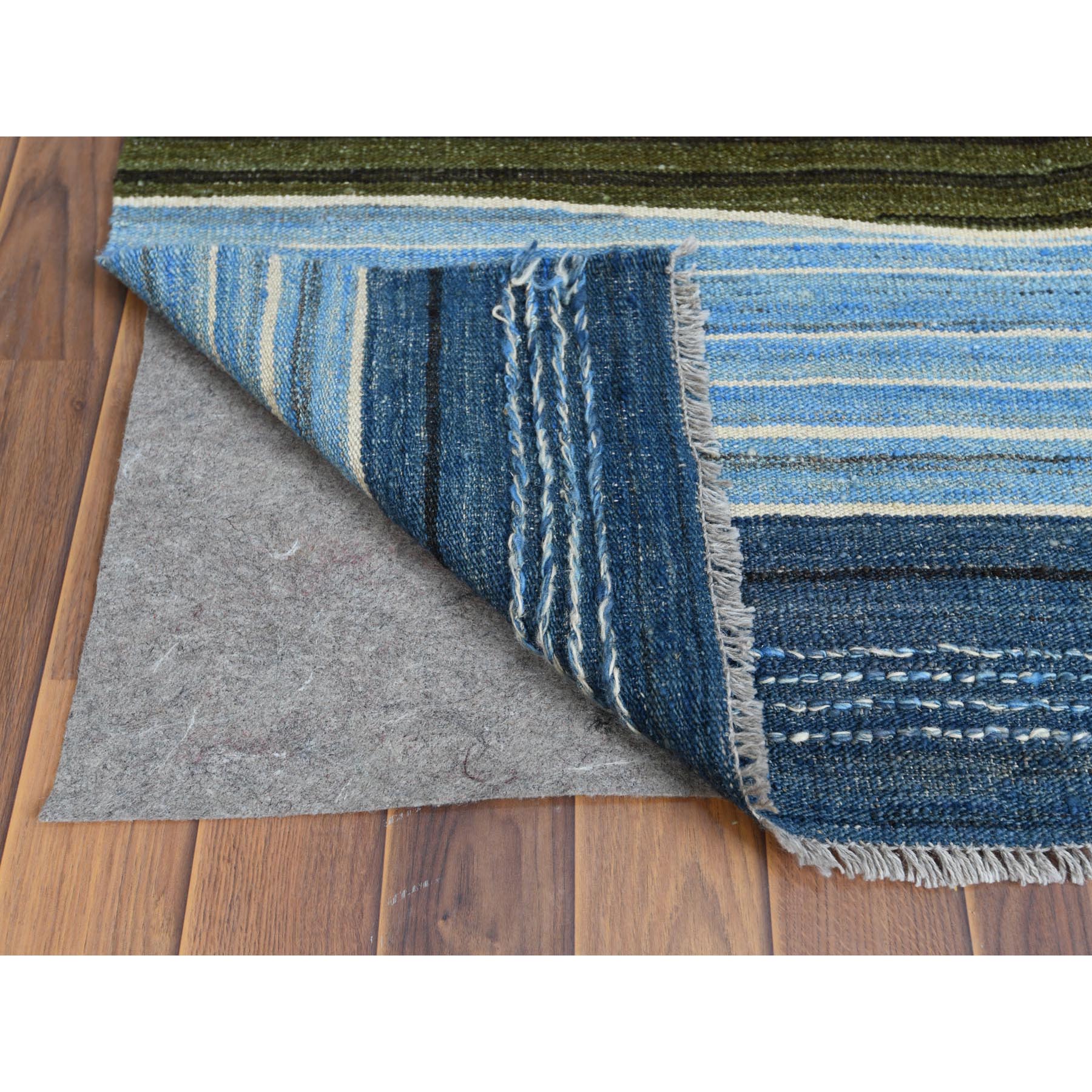 R60099%20003