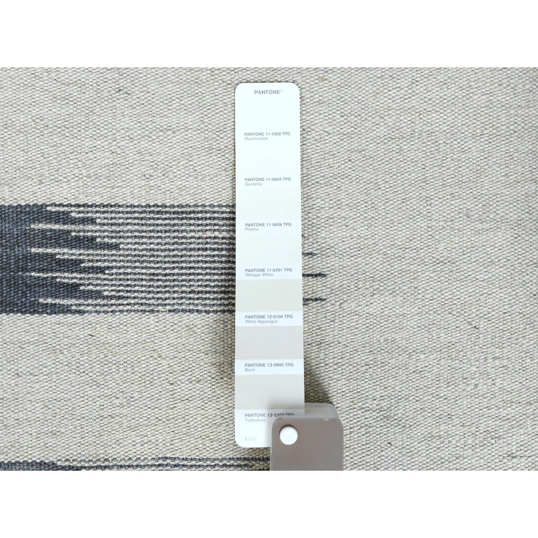 R60121%20004