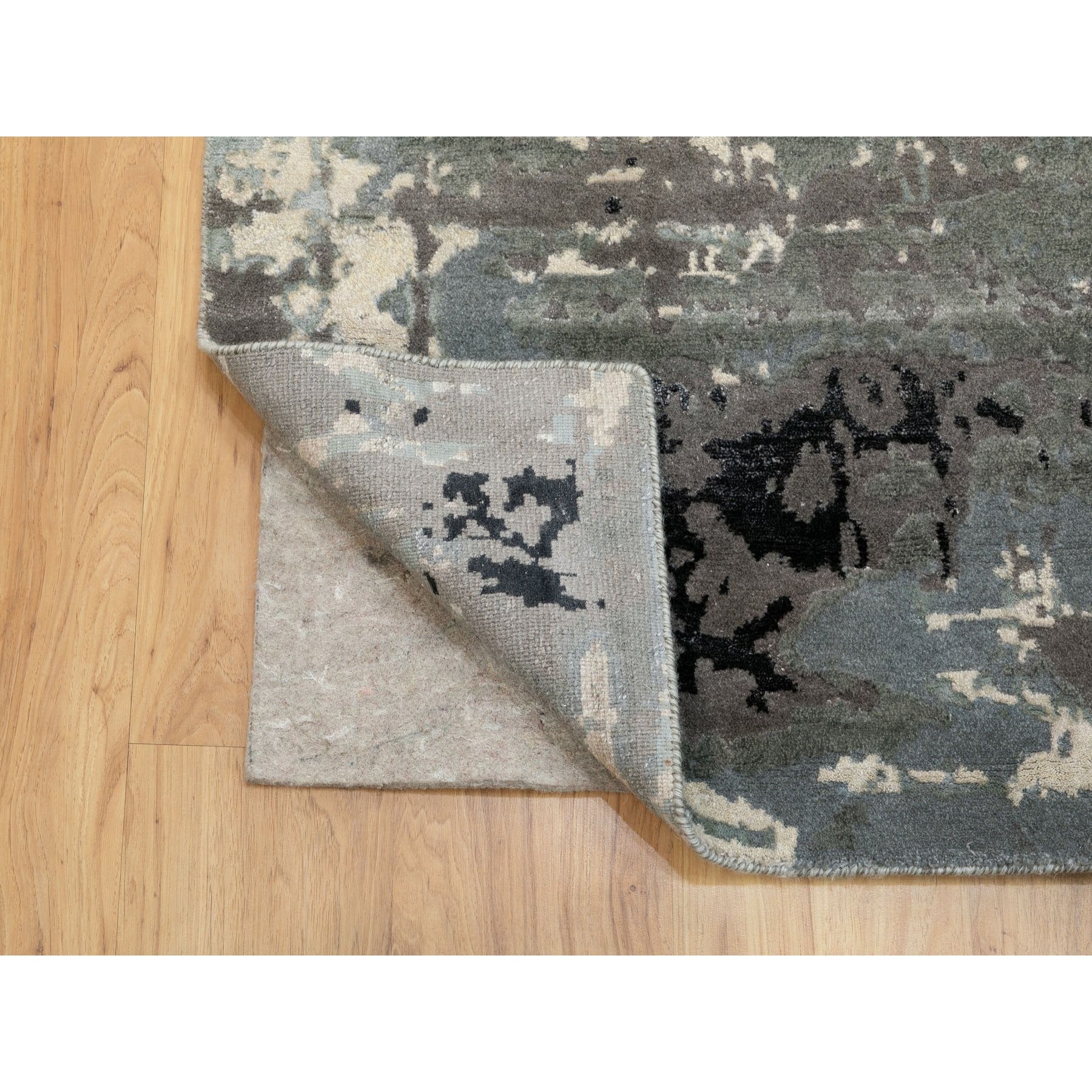 R62025%20003