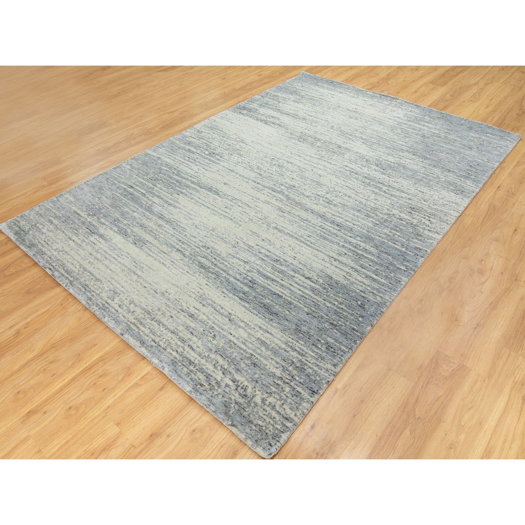 R62056%20004