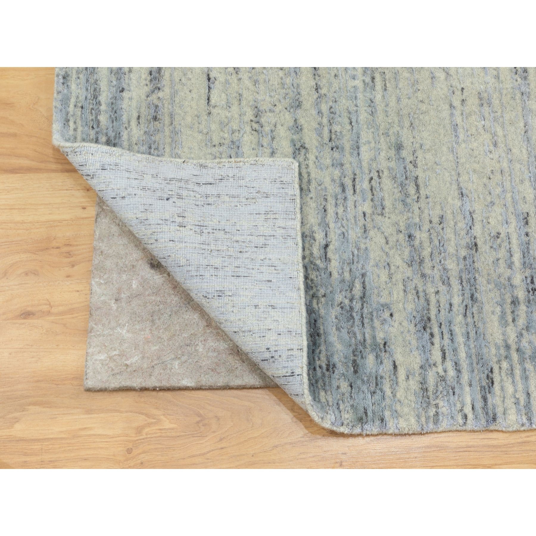 R62056%20005