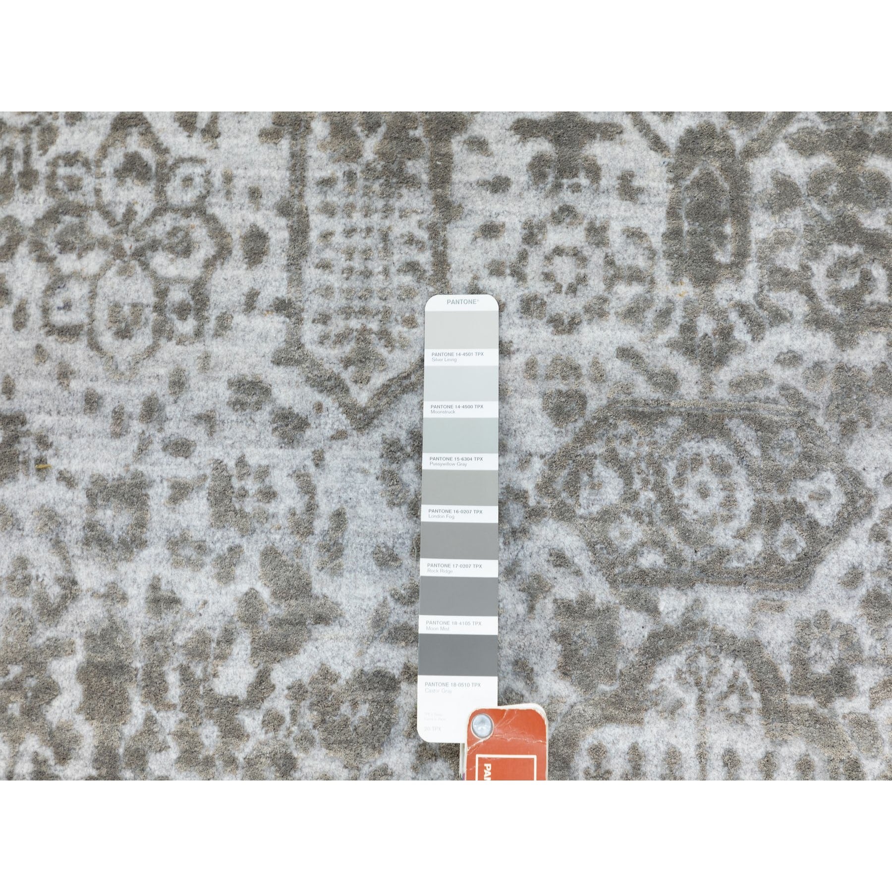 R62057%20008