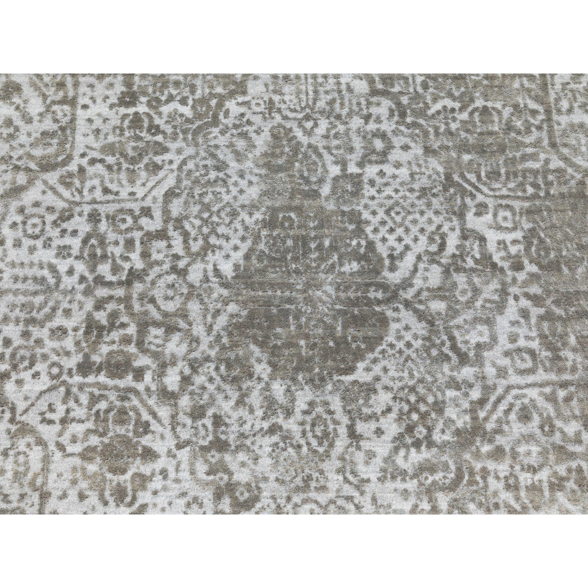 R62057%20009
