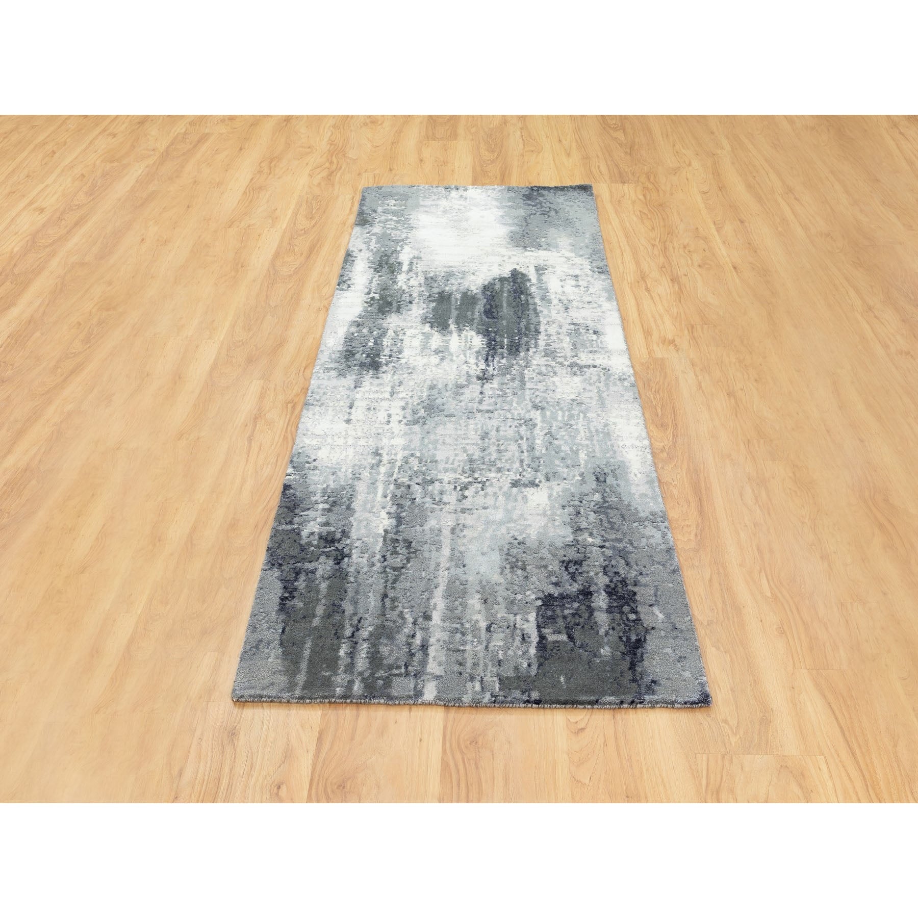 R62070%20002