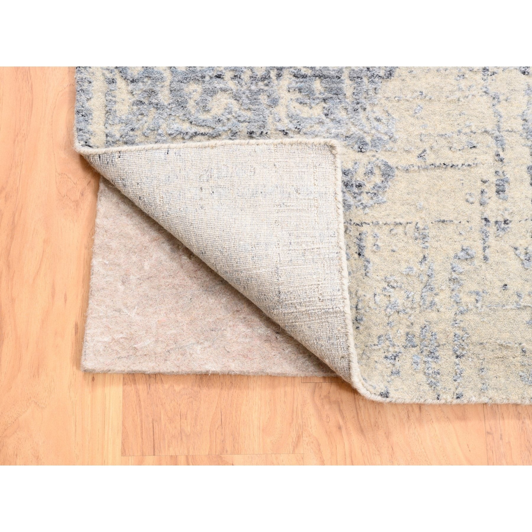 R62258%20005