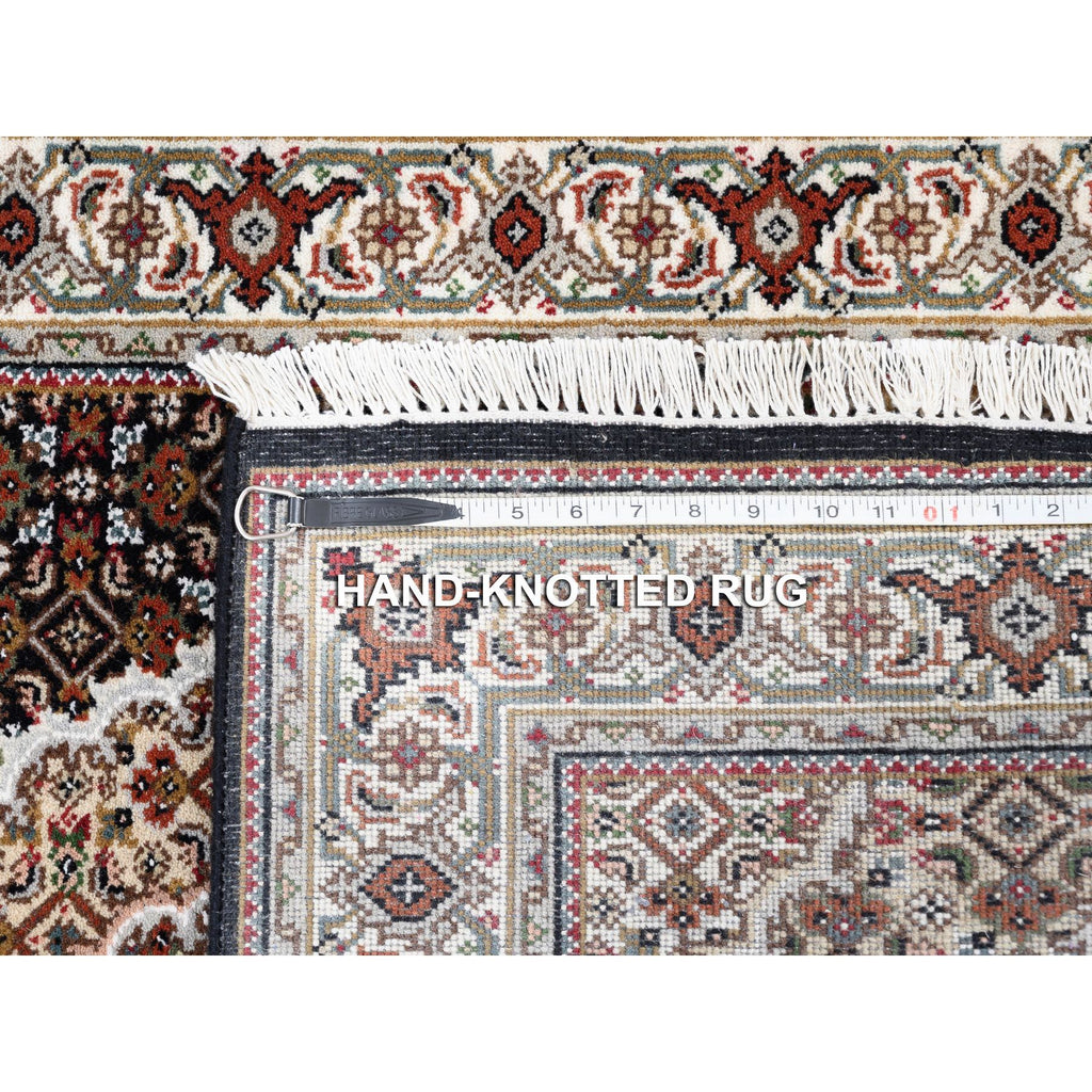 R62532%20008