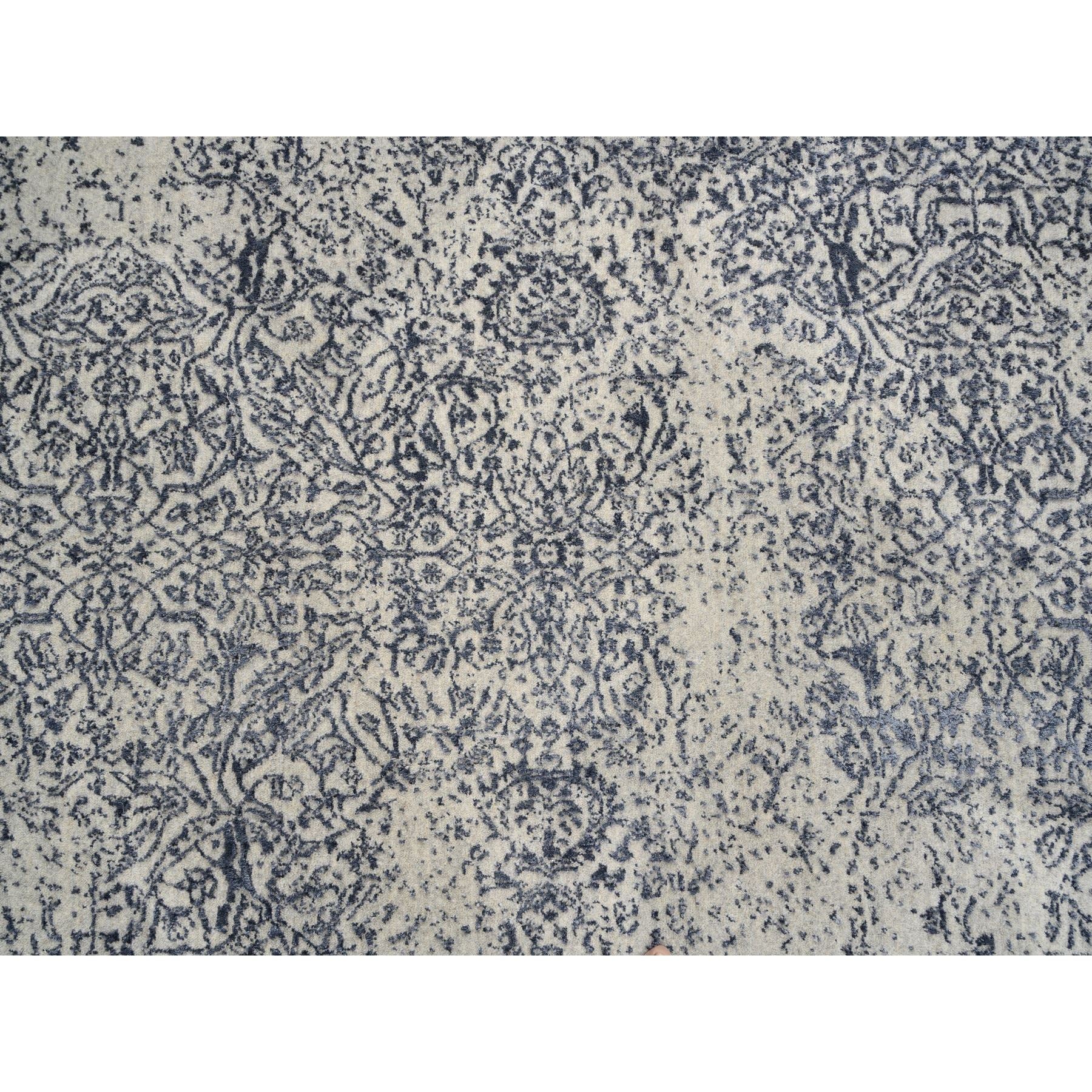 R63256%20009