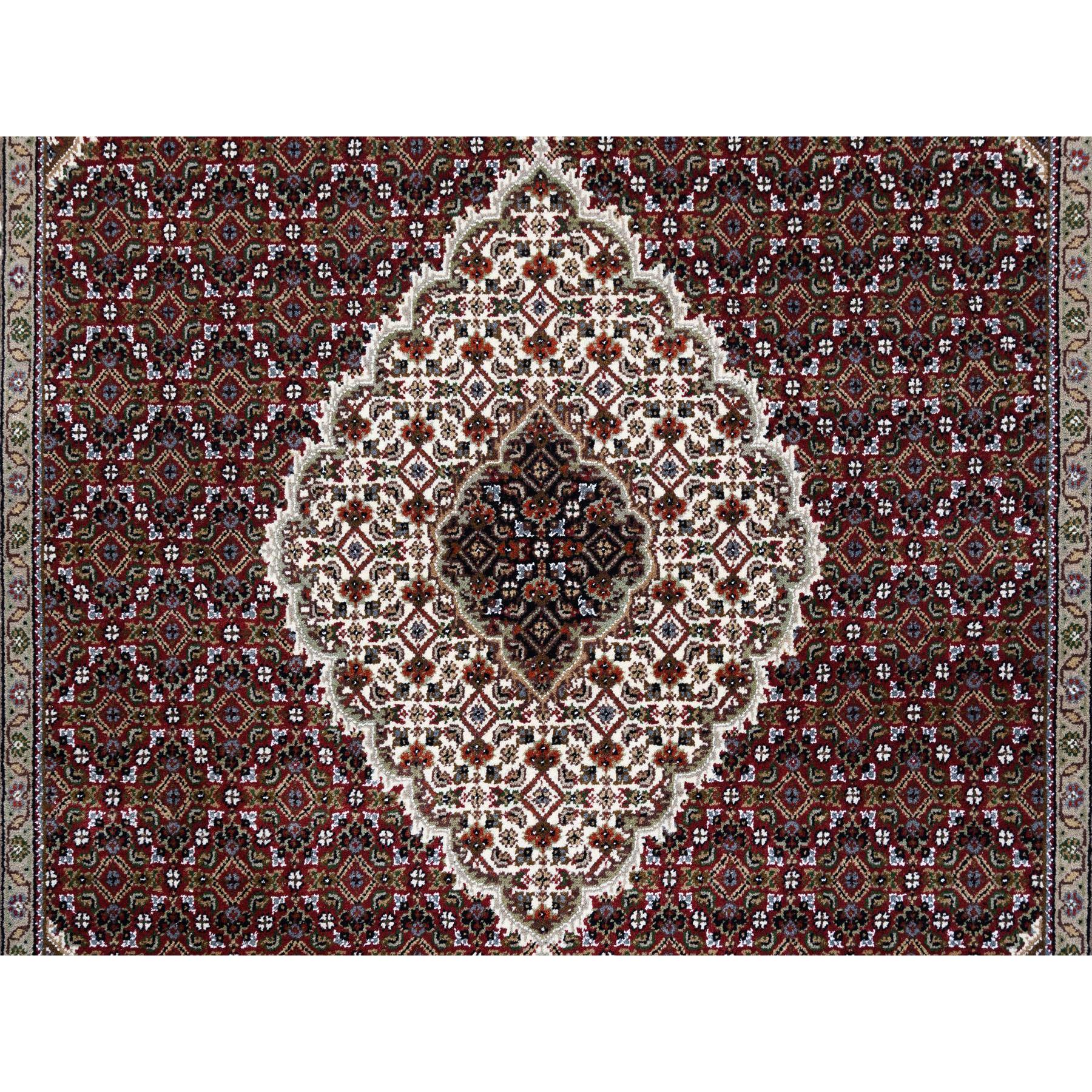 R63318%20009