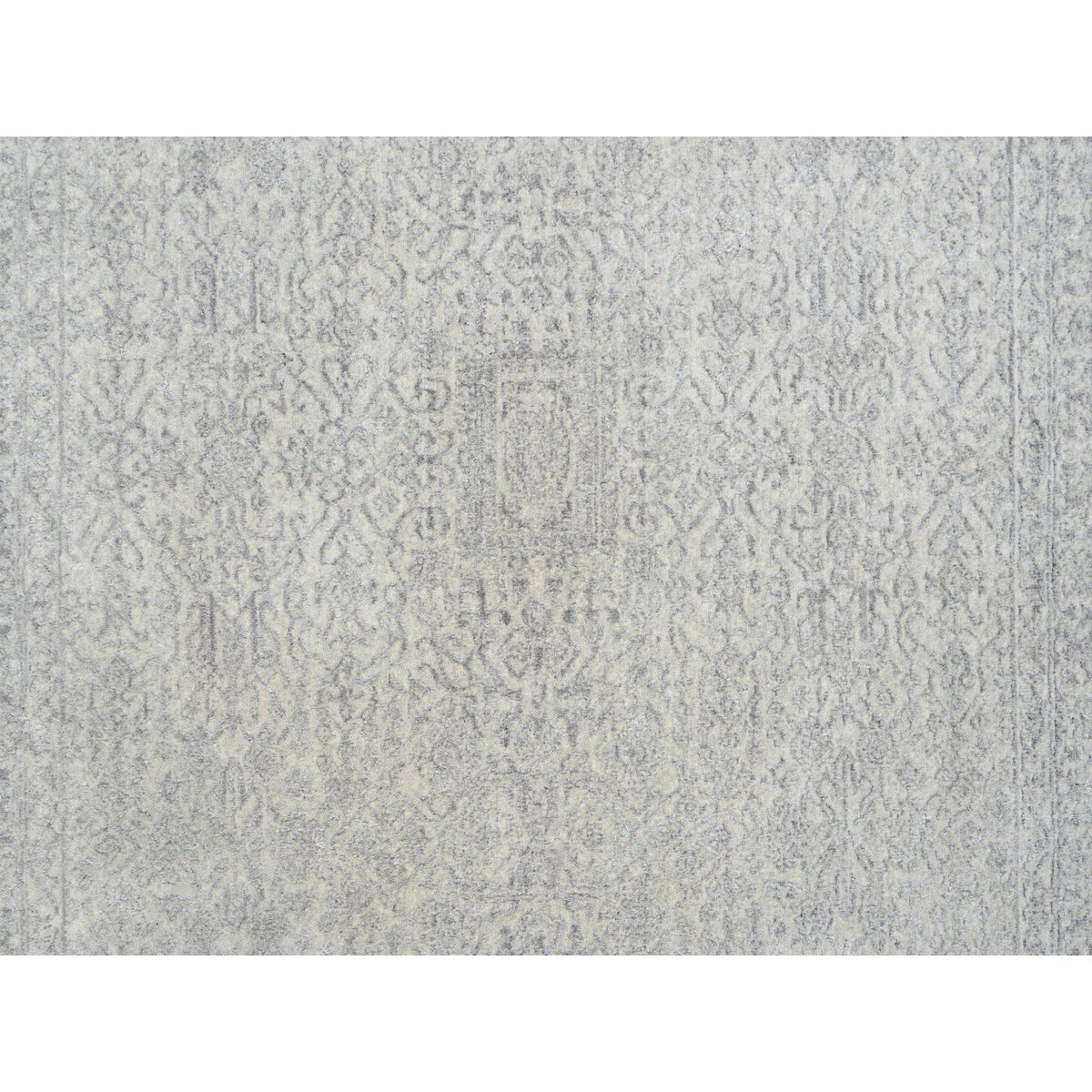 R63479%20009