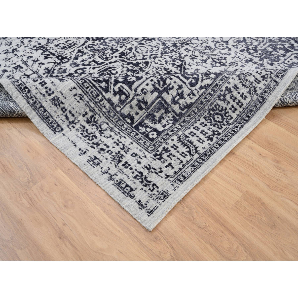 R63787%20007