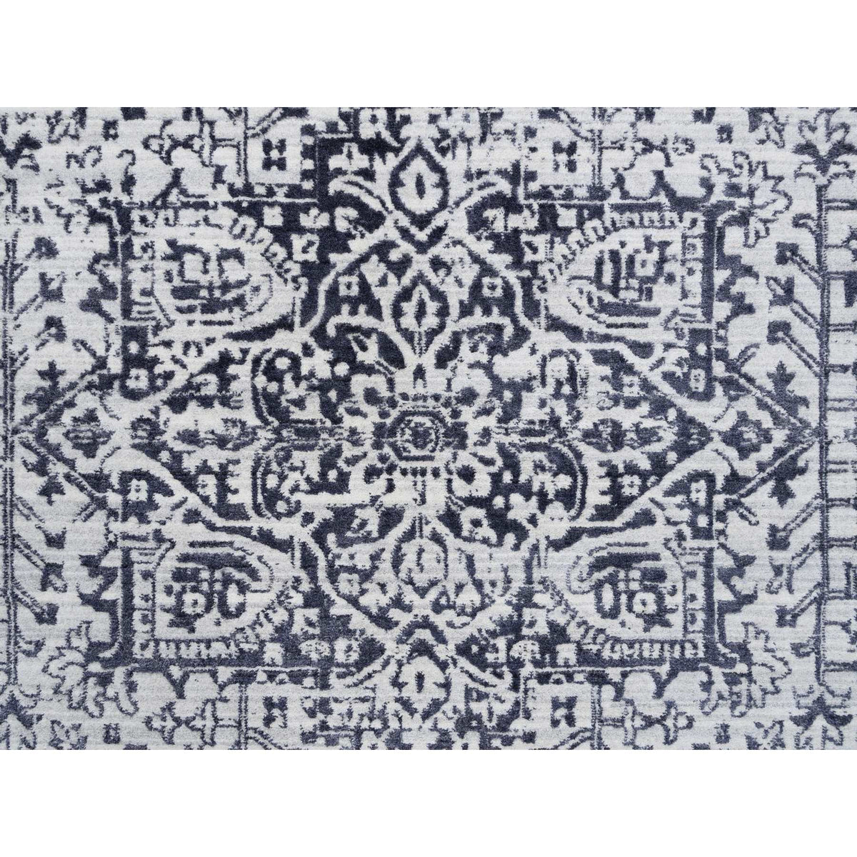 R63810%20009