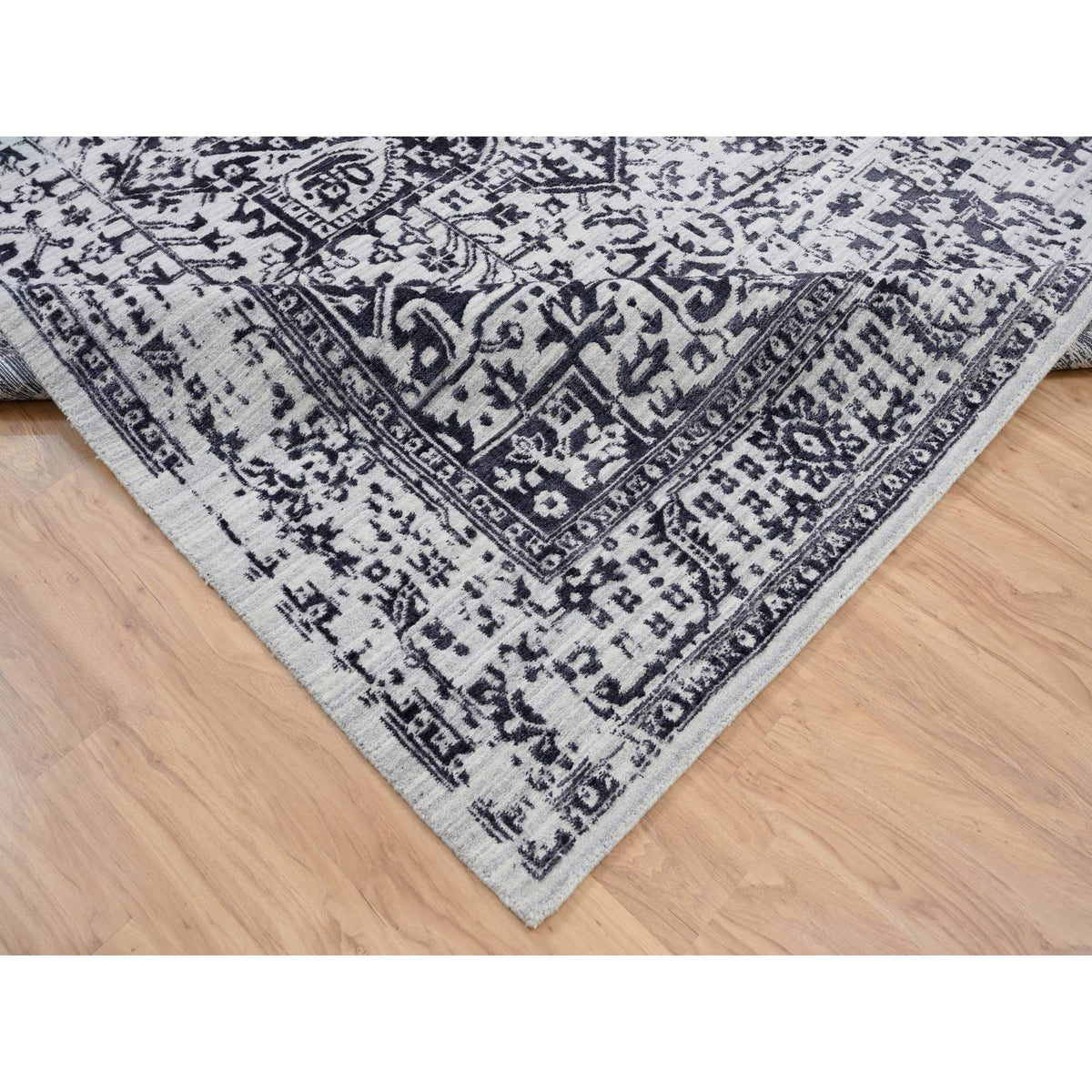 R63827%20007