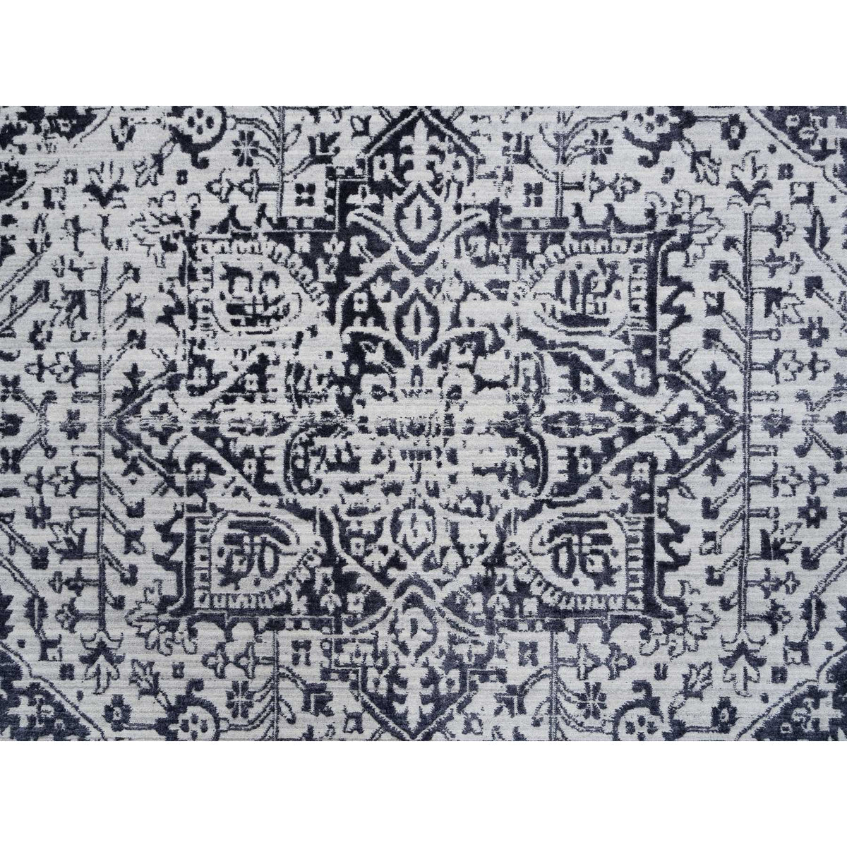 R63827%20009