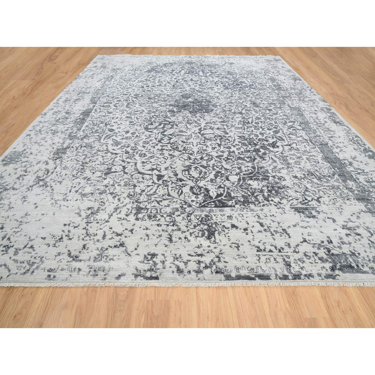 R64054%20003