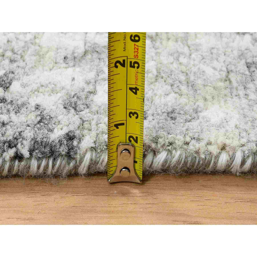 R64139%20007