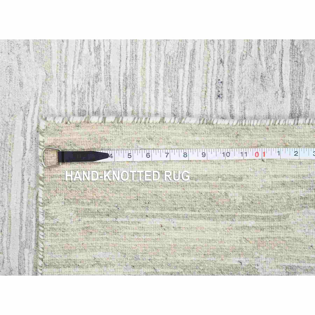 R64140%20008