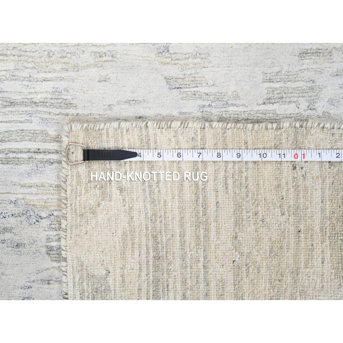 R64147%20008