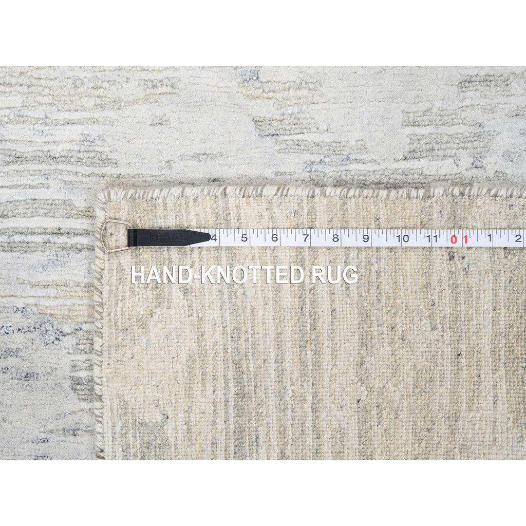 R64148%20008