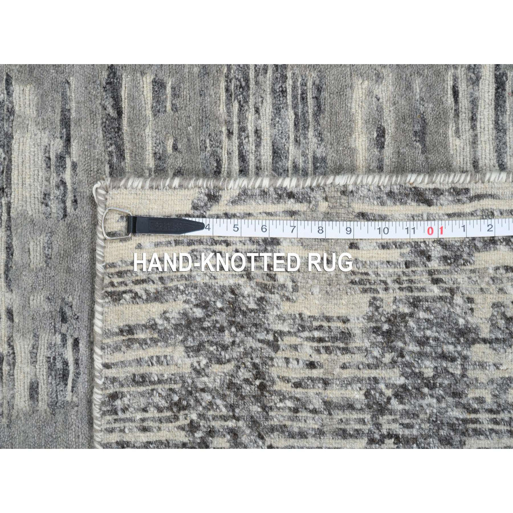 R64157%20008