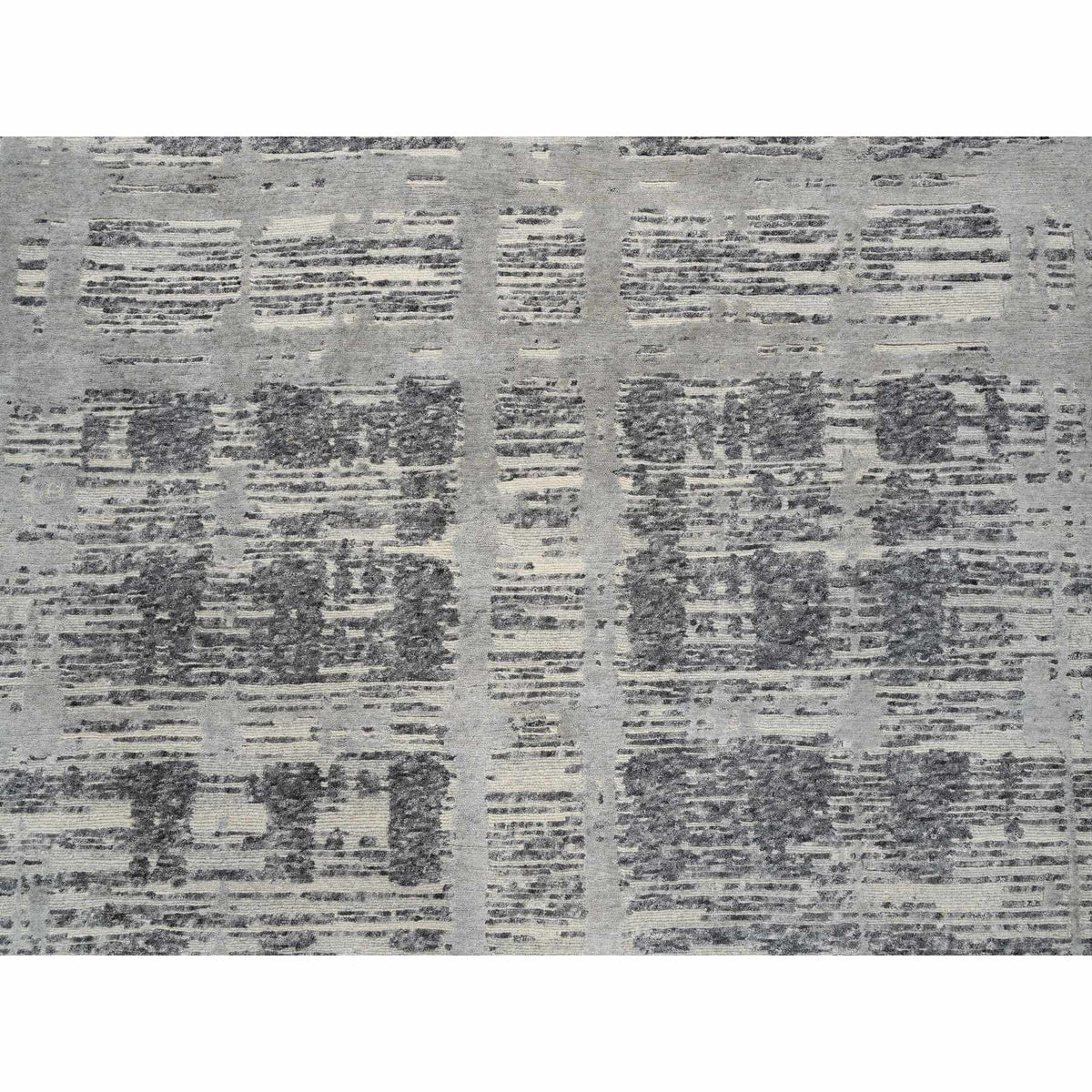 R64233%20009