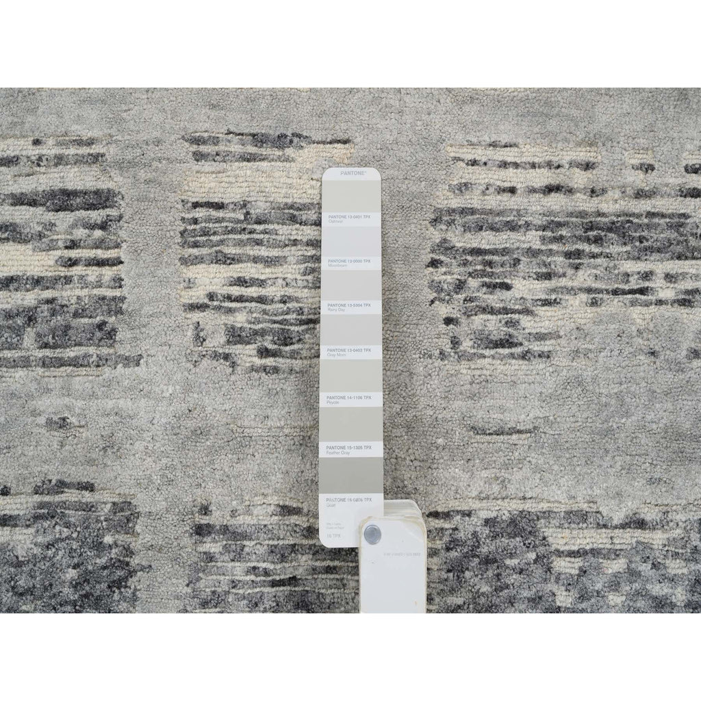 R64237%20004