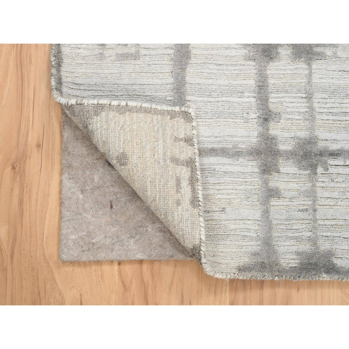 R64238%20003
