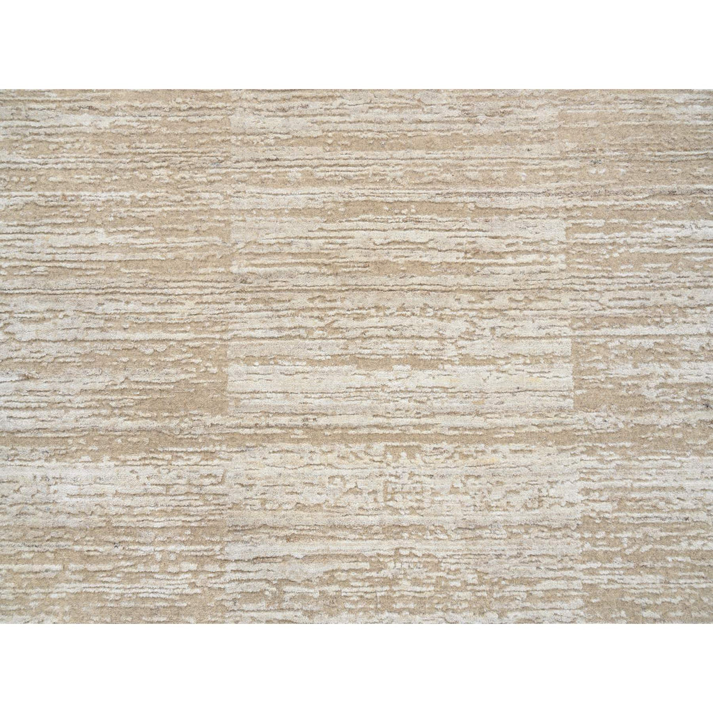 R64308%20009