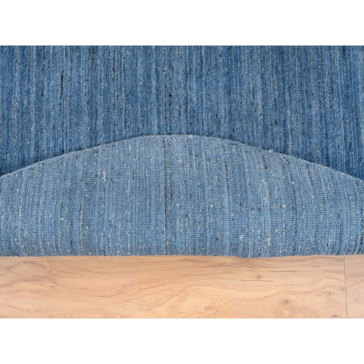 R64582%20003