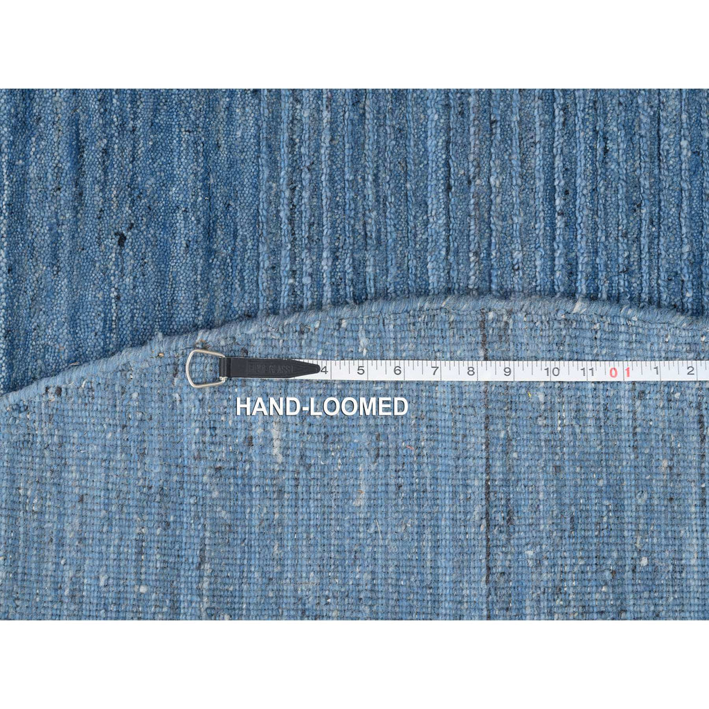 R64582%20008