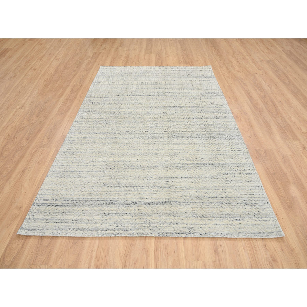 R64590%20003