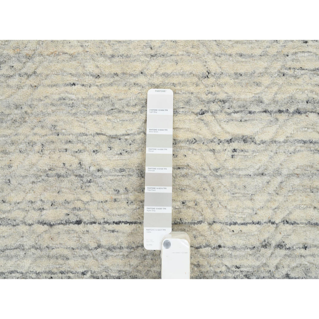 R64590%20008