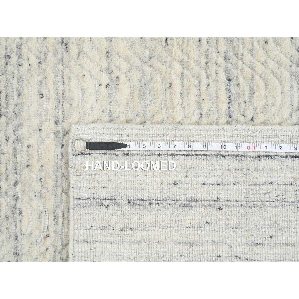 R64590%20012