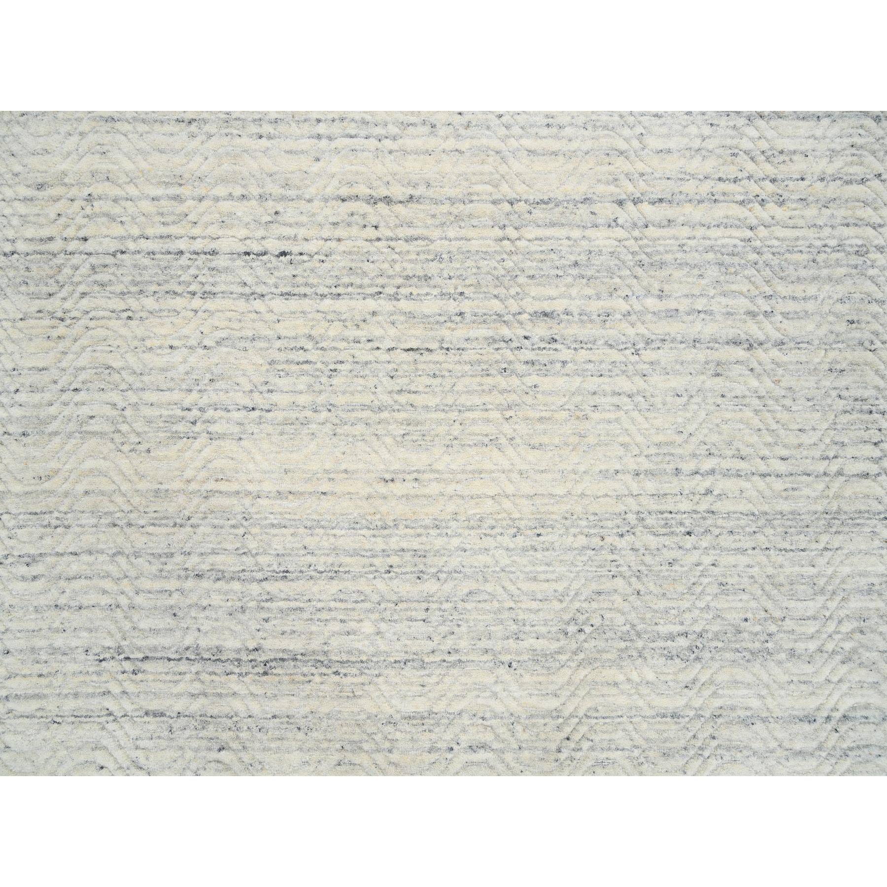 R64594%20009