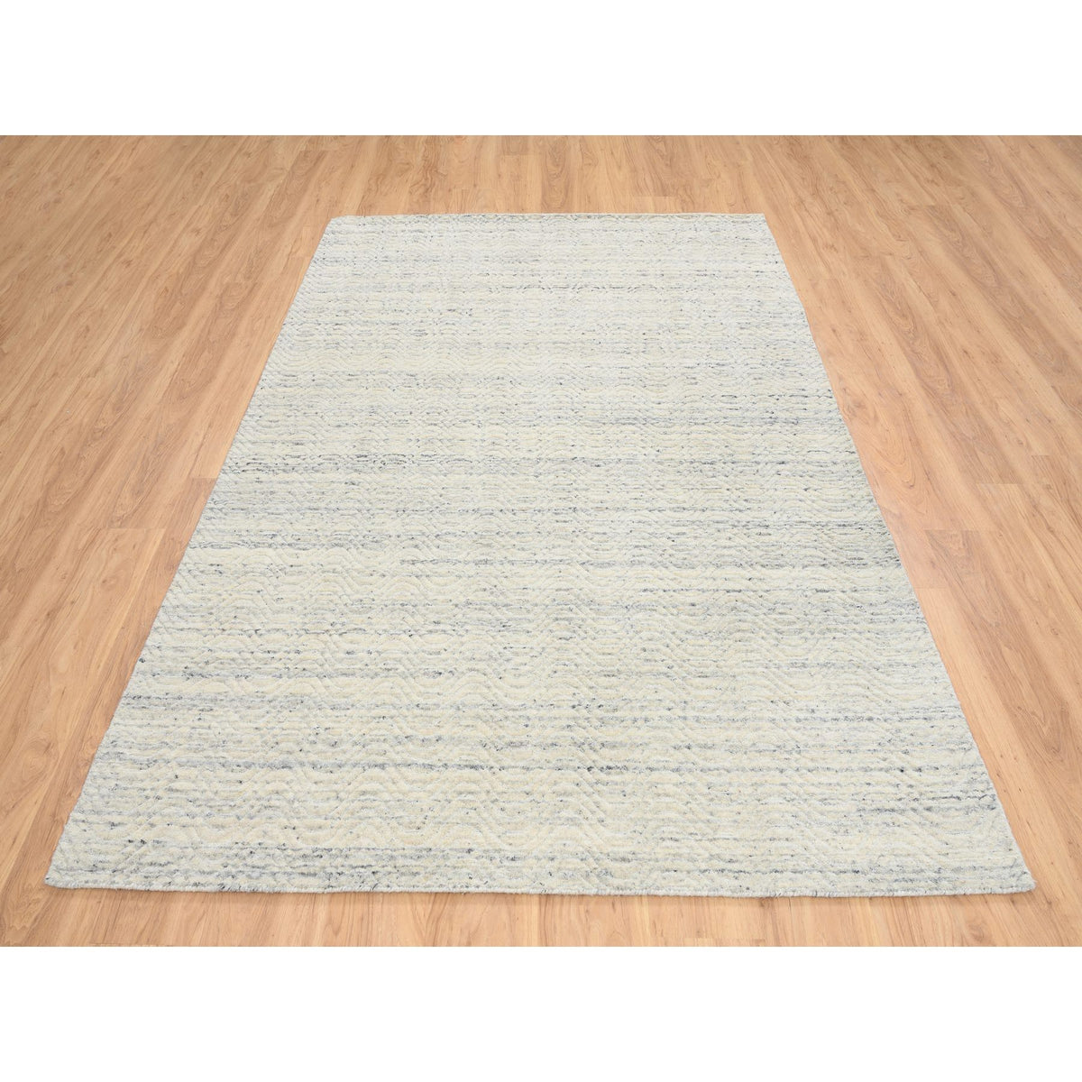 R64606%20003
