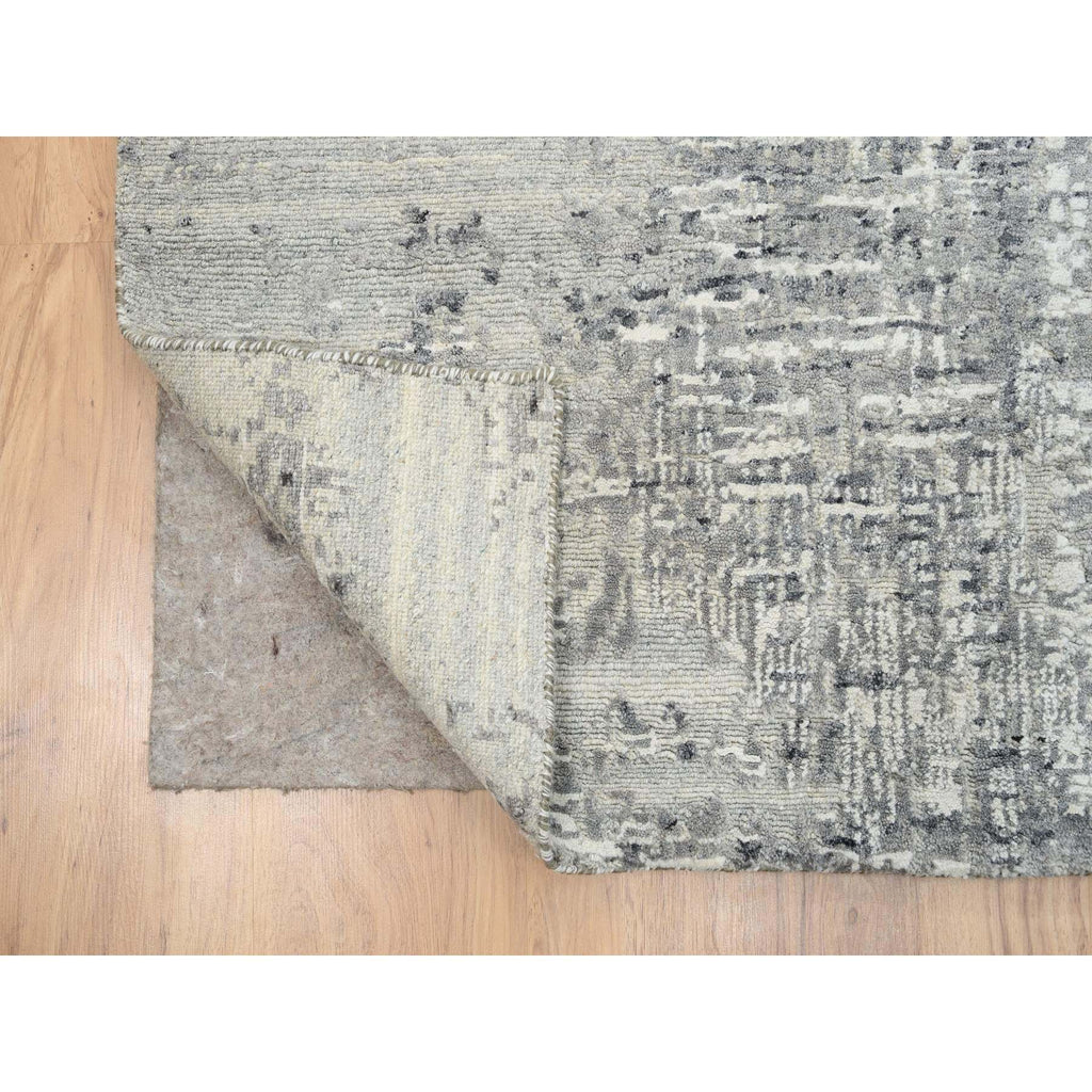R64689%20005