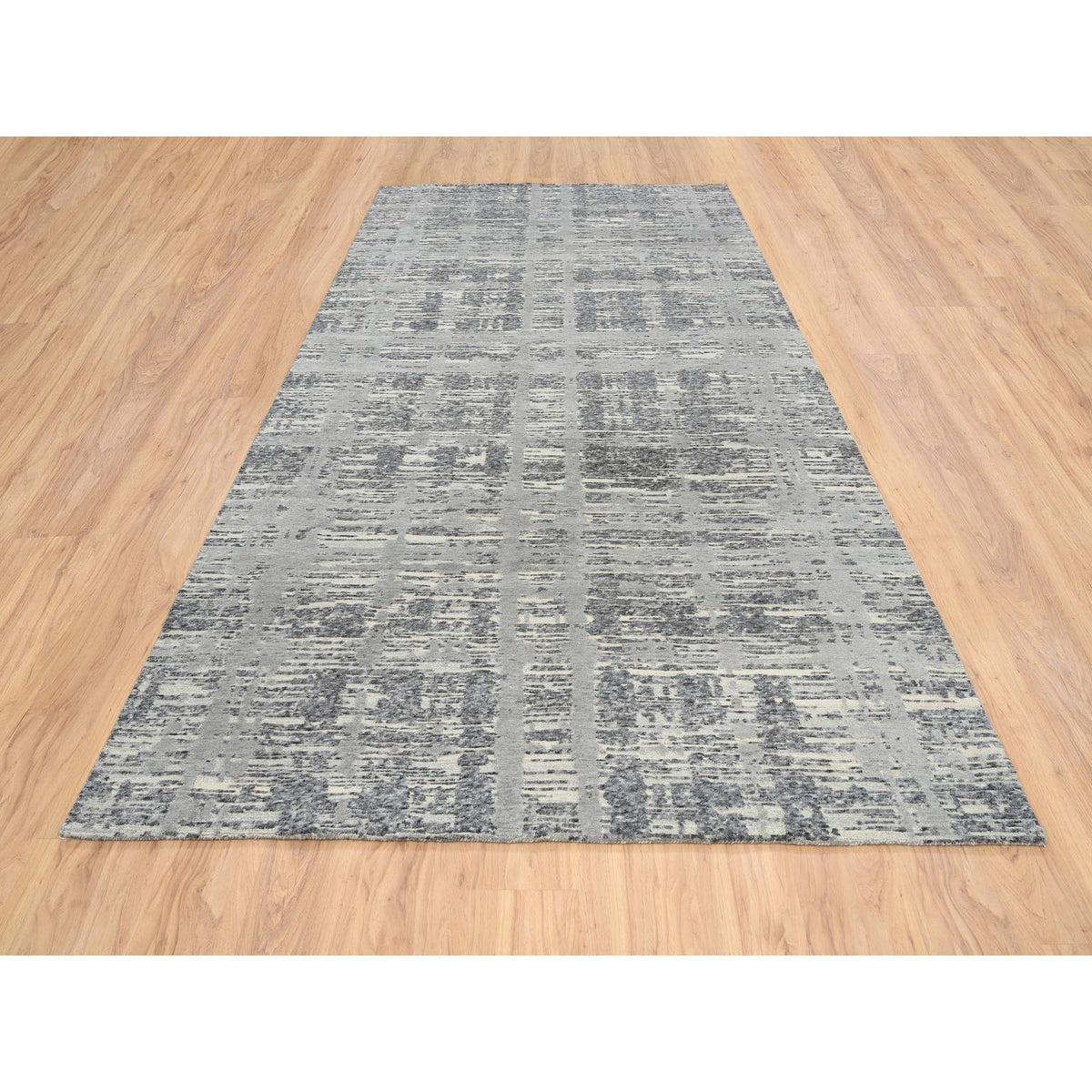 R64691%20003