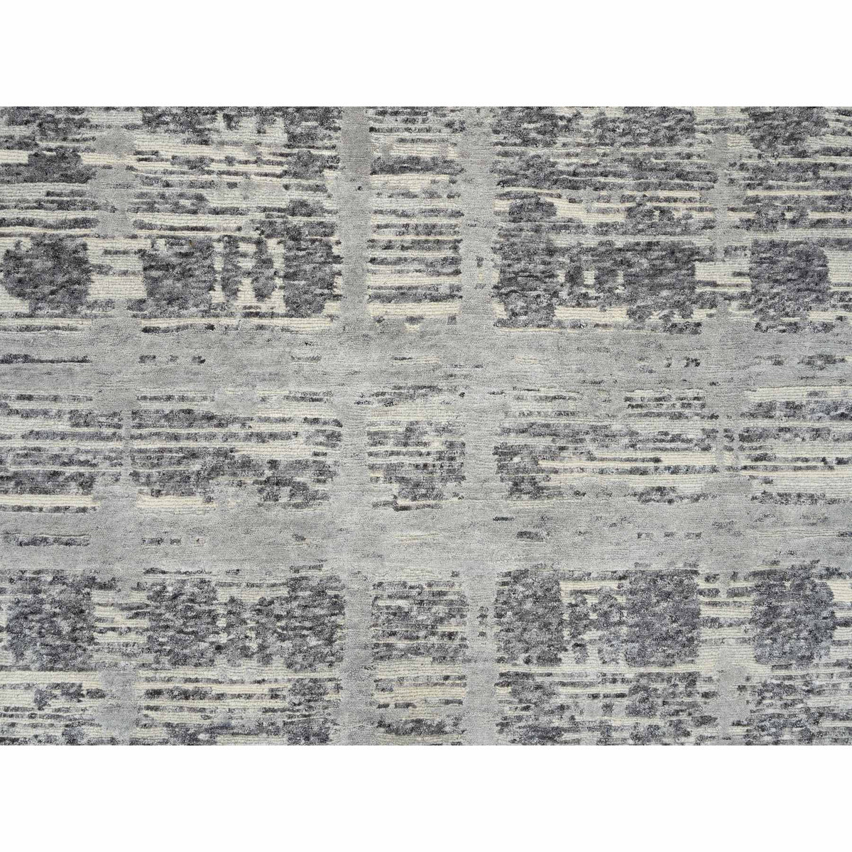 R64691%20009