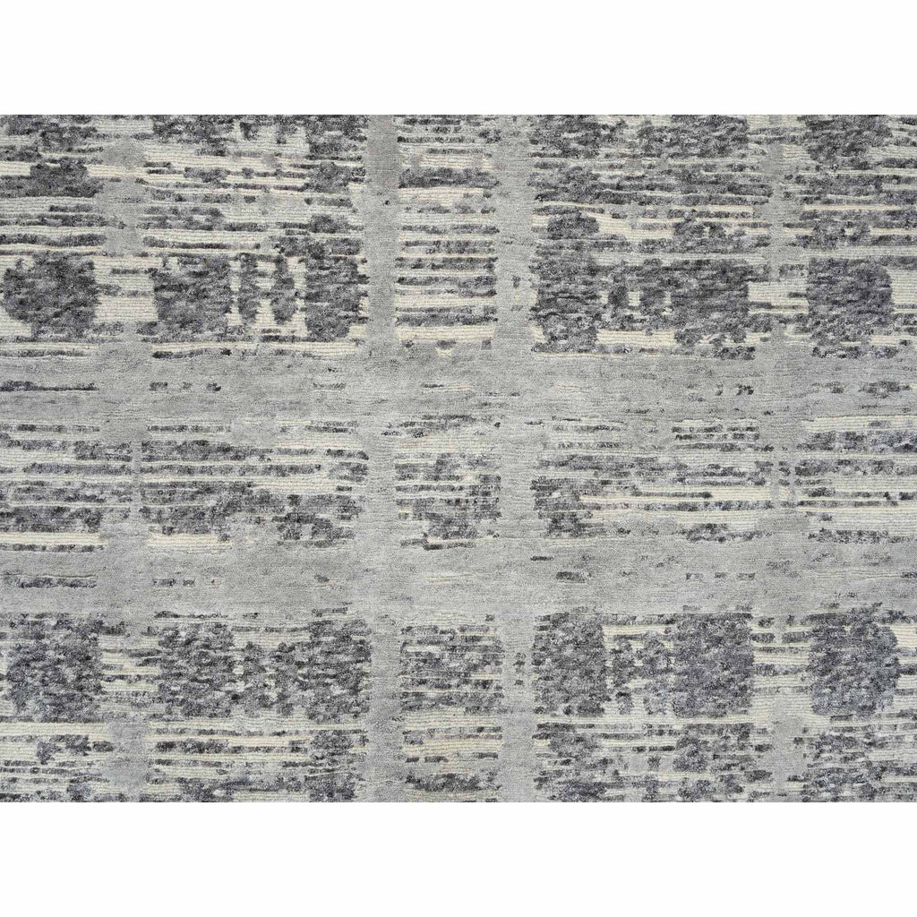 R64691%20009