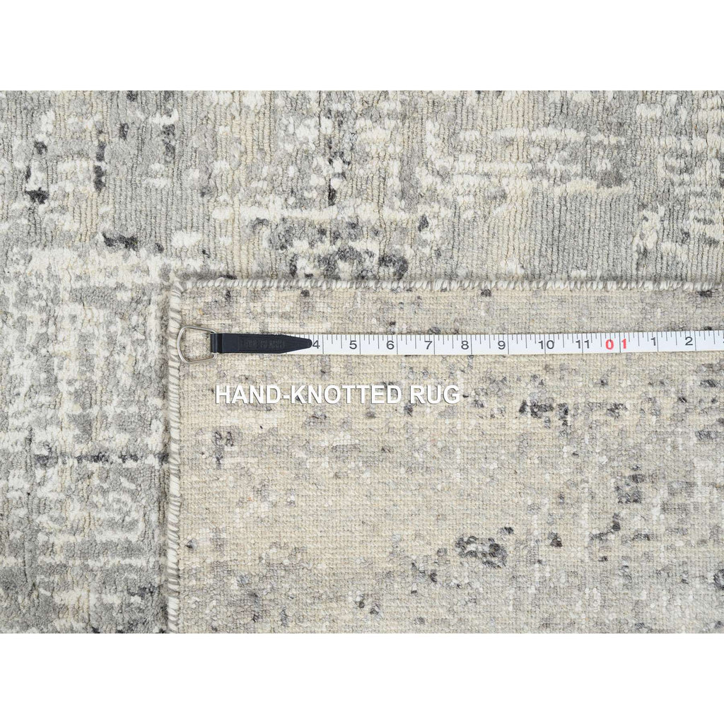 R64705%20008