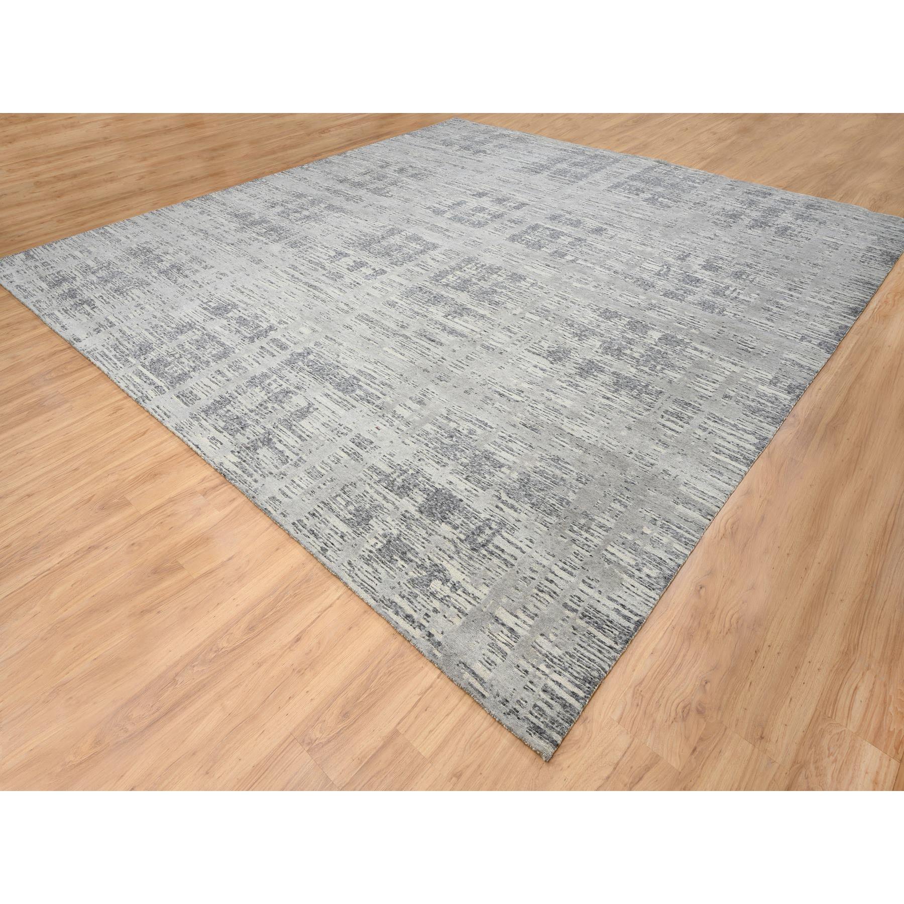 R64710%20004