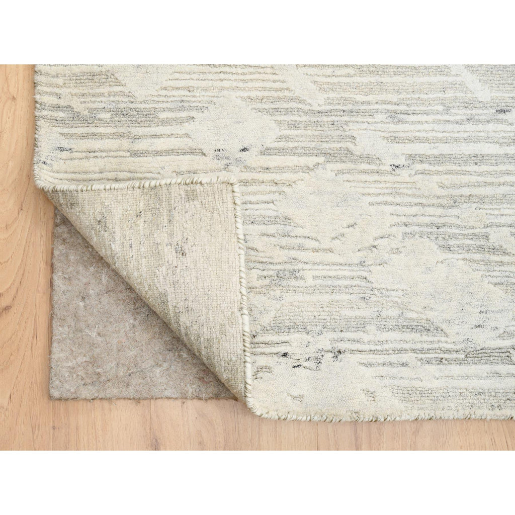 R64712%20005