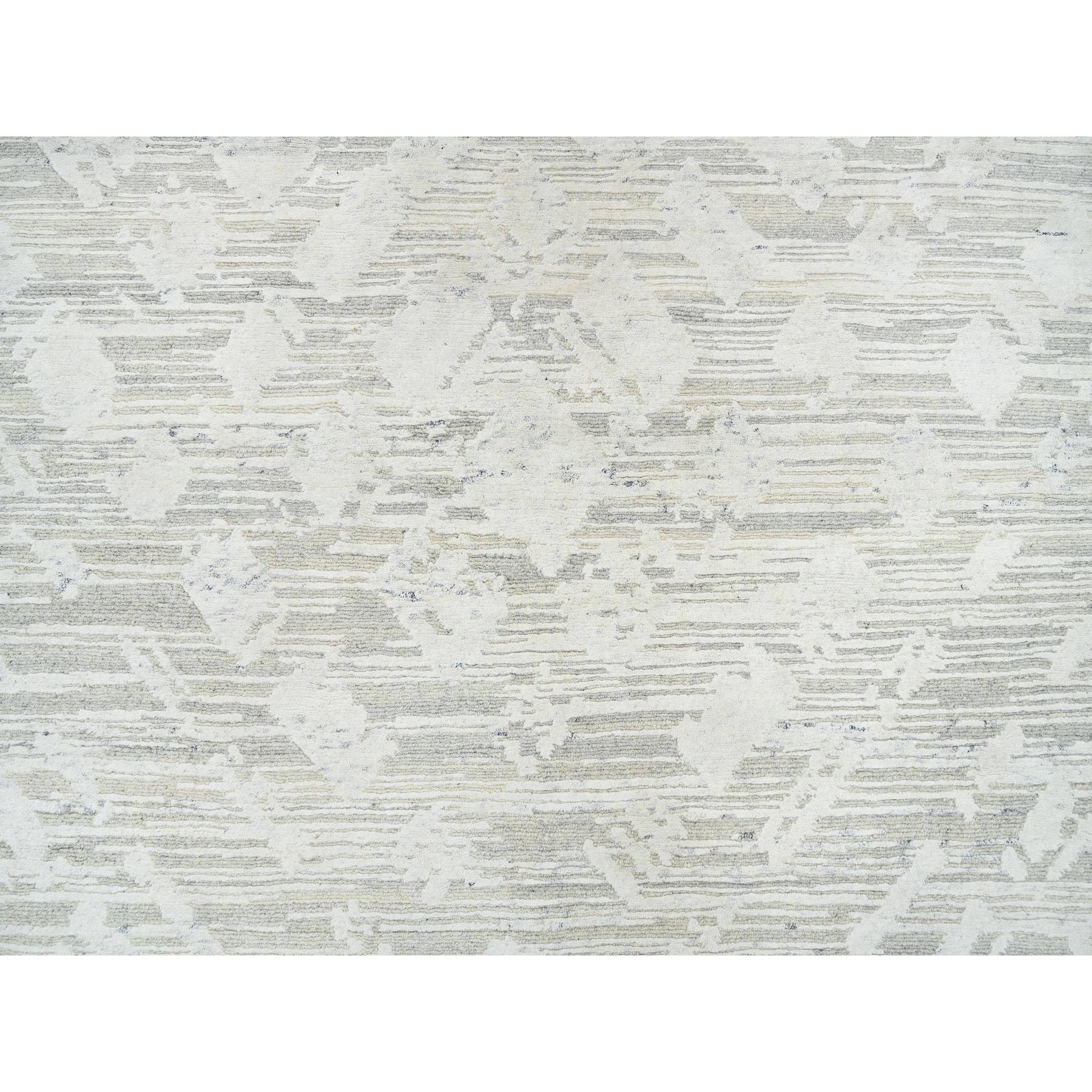 R64712%20009