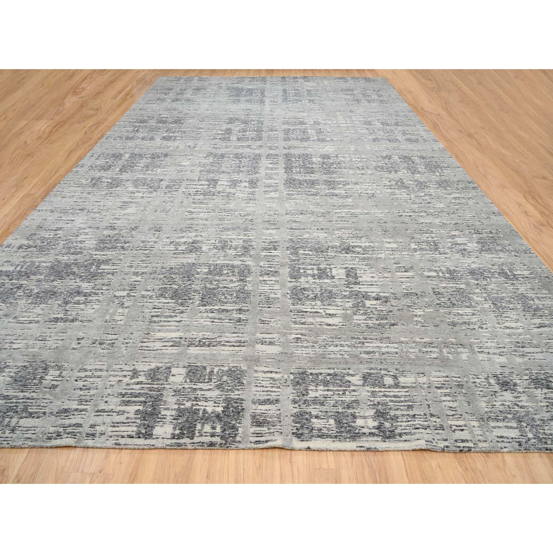 R64714%20003